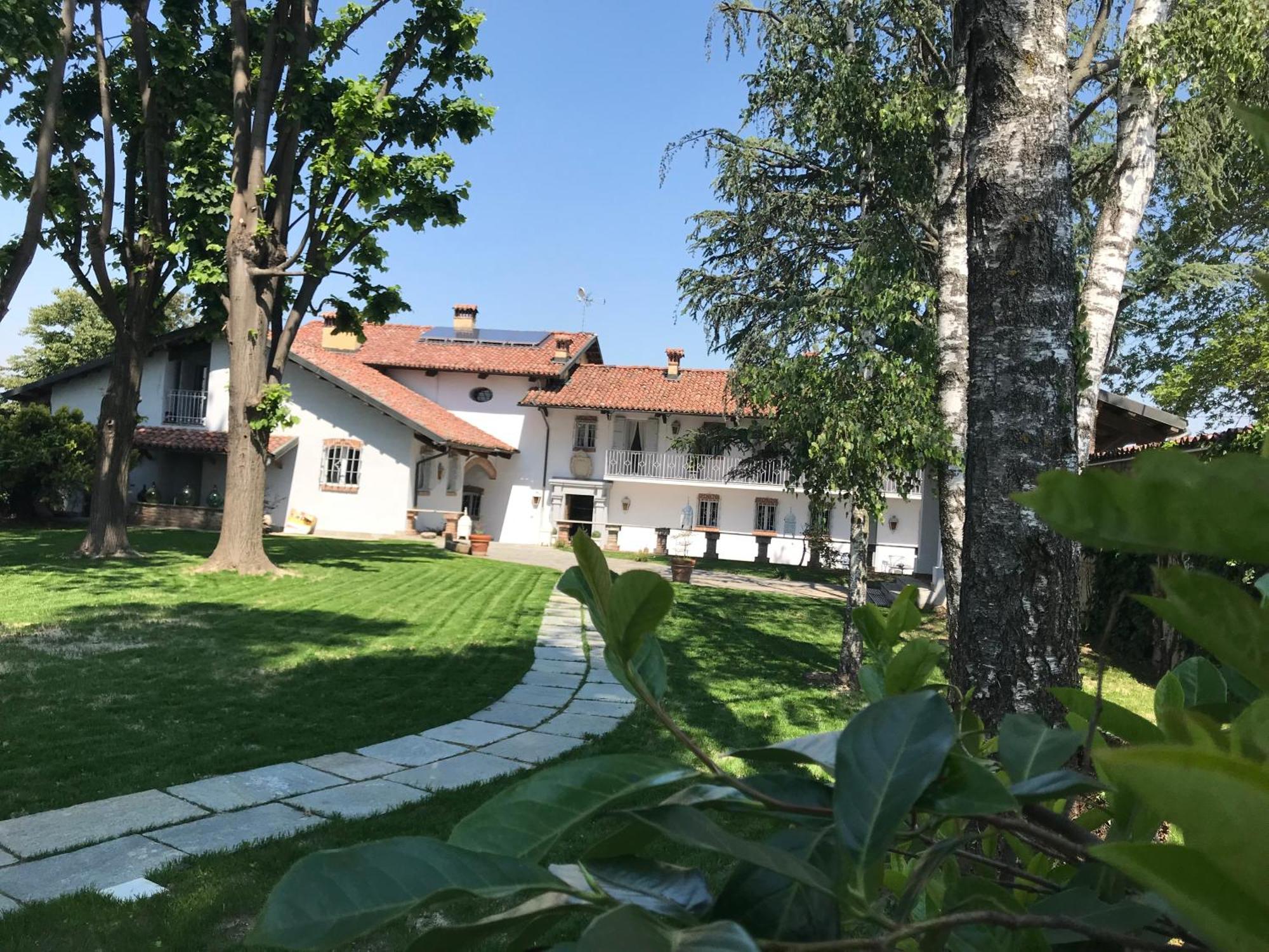 Antica Villa Cuneo- Guest House - "B&B E Non Un Hotel A Cuneo" Zewnętrze zdjęcie
